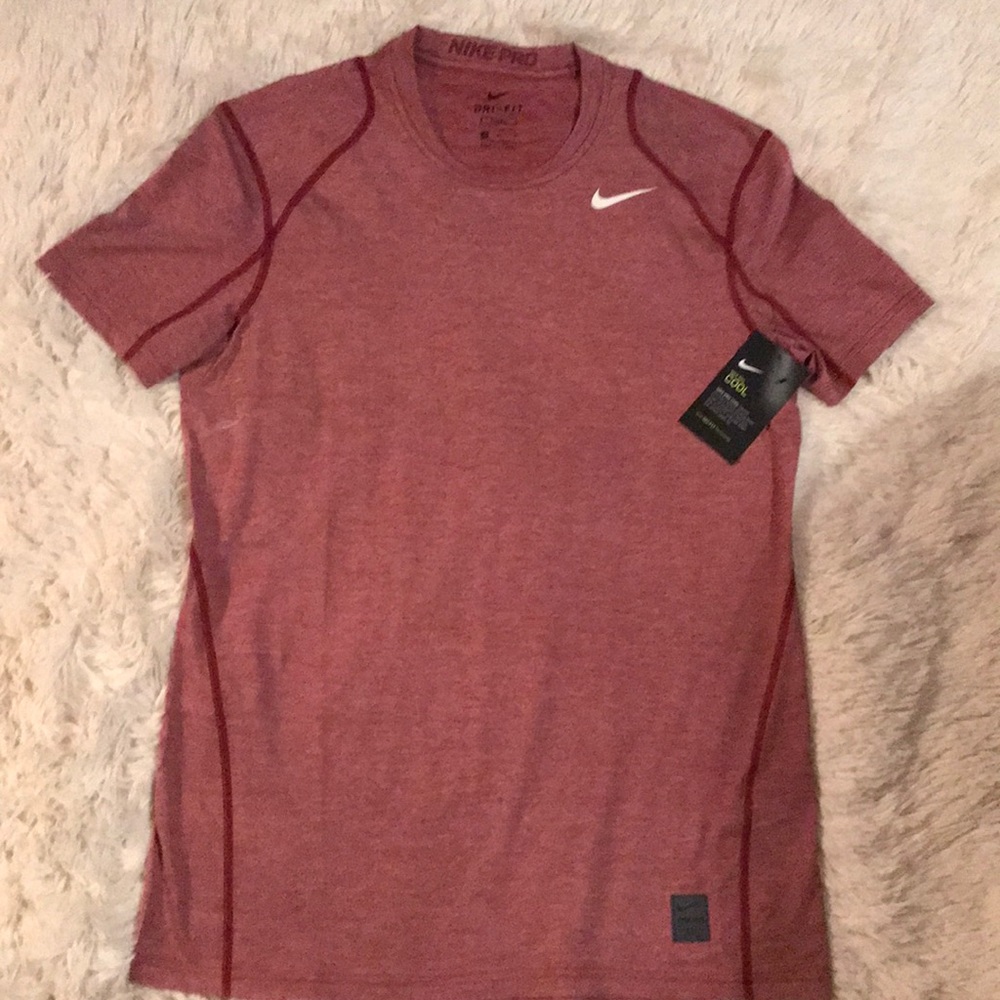 Men’s Nike Dri-Fit fitted shirt